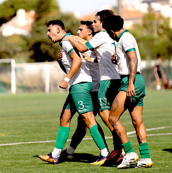 União de Tires e Estoril Praia vencem e saltam para o topo das classificações * Pleno de vitórias das equipas de Cascais