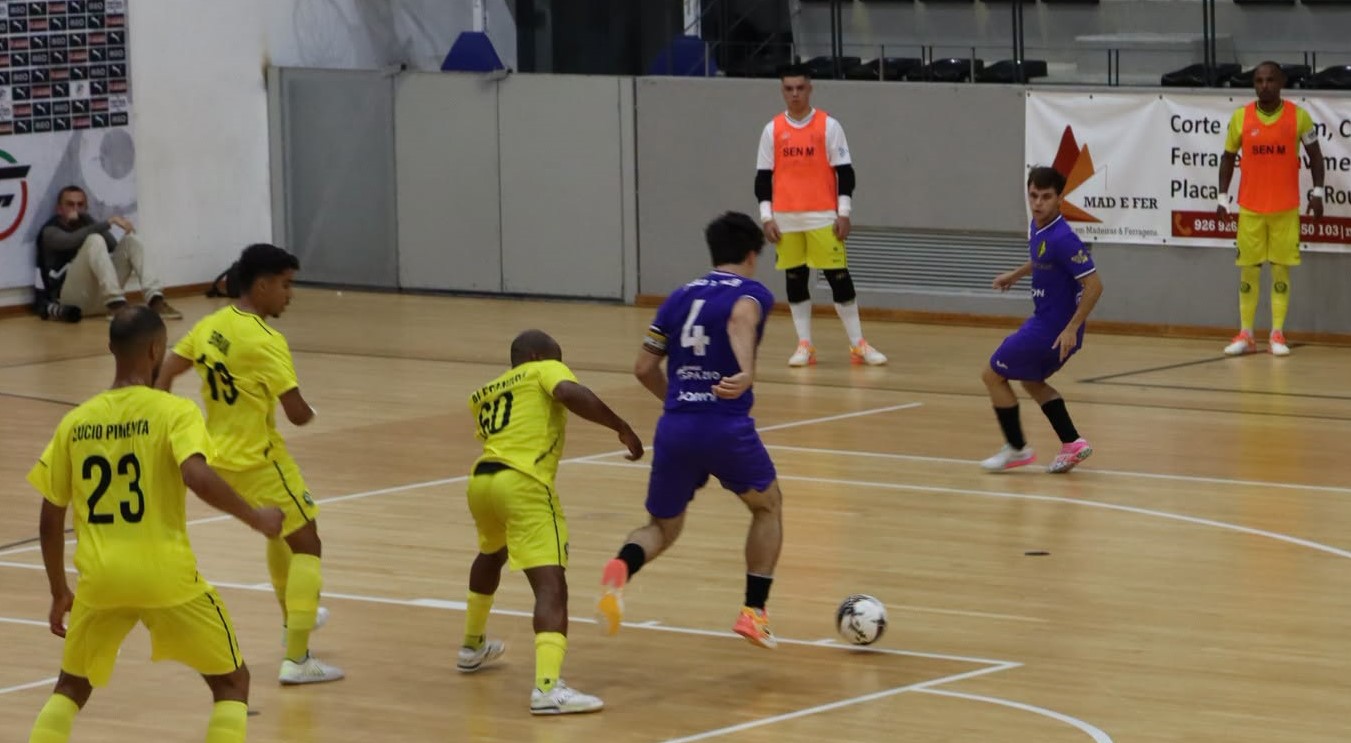 Vitória do Estoril e goleada do Reguilas no arranque da “Taça de Cascais 2026”(tx)