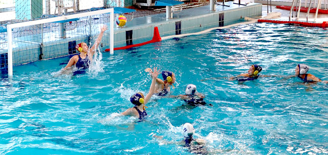 Cascais Water Polo Clube inCascais Water Polo Clube inicia nacionais com empate e vitória(T)icia nacionais com empate e vitória